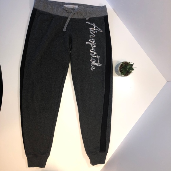 Aeropostale grey joggers, small - Picture 2 of 6